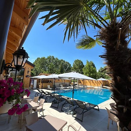 Bujtina Siar Hotel Pogradec Ngoại thất bức ảnh