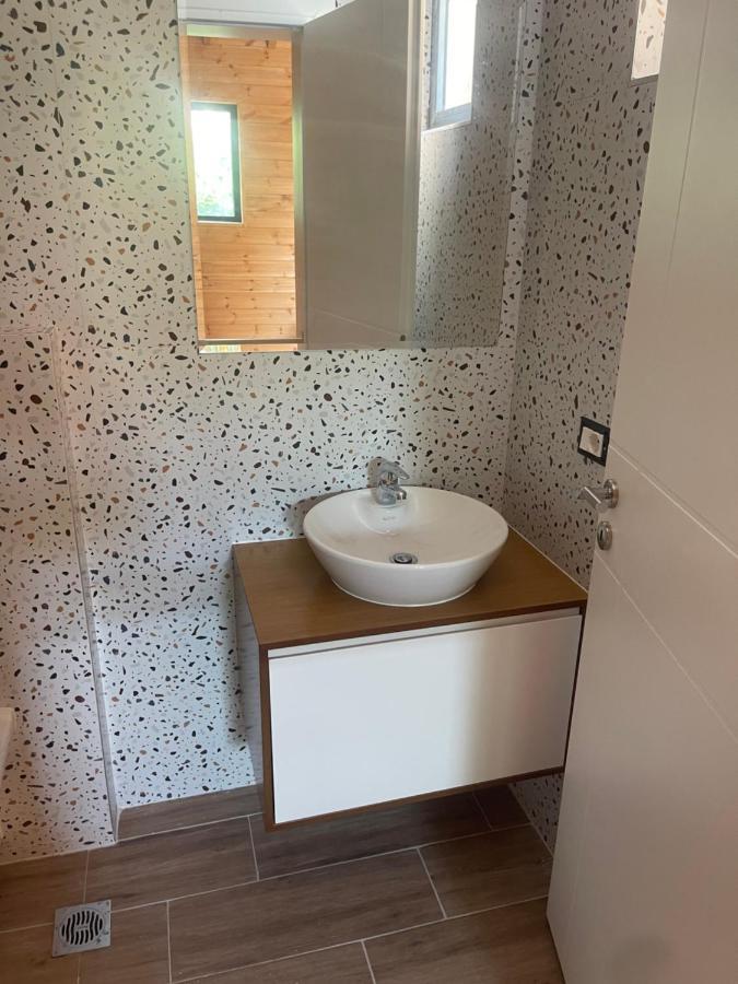 Bujtina Siar Hotel Pogradec Ngoại thất bức ảnh