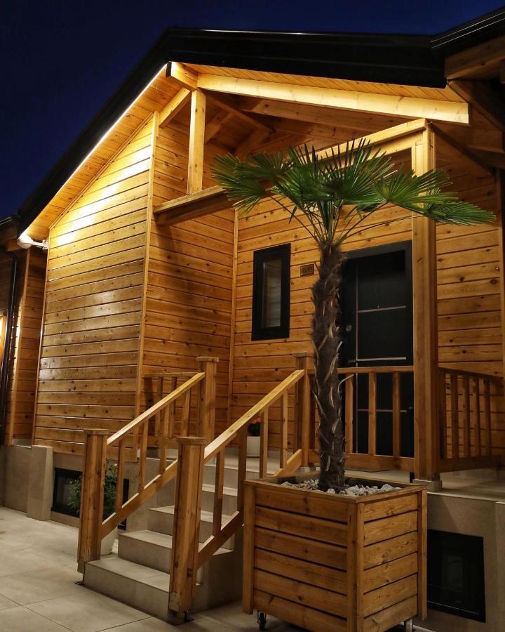 Bujtina Siar Hotel Pogradec Ngoại thất bức ảnh